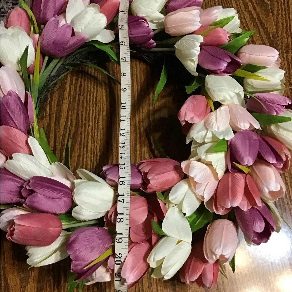 NWT large Tulip Wreath - Pink, Purple, and White